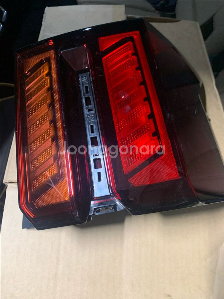 쏘렌토 외부 리어콤비네이션 램프(전구) 좌 우 1세트--0