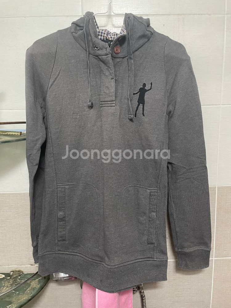 테이트 후드 티--0