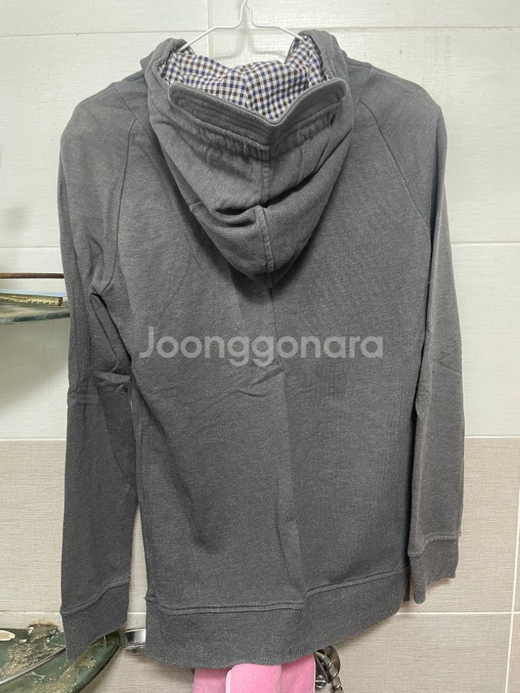 테이트 후드 티--1