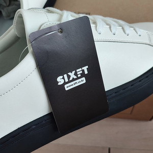 브랜드 소가죽265 남성 스니커즈 식스핏 새상품 운동화 키높이