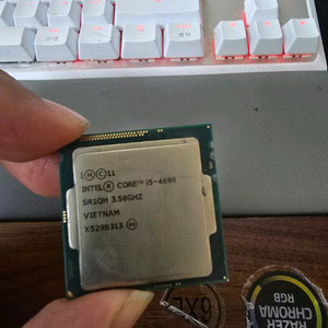 인텔 i5-4690 CPU 무배