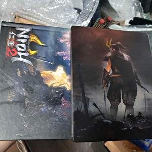 ps4 인왕2 스틸북 시디있음 일반케이스는 없음