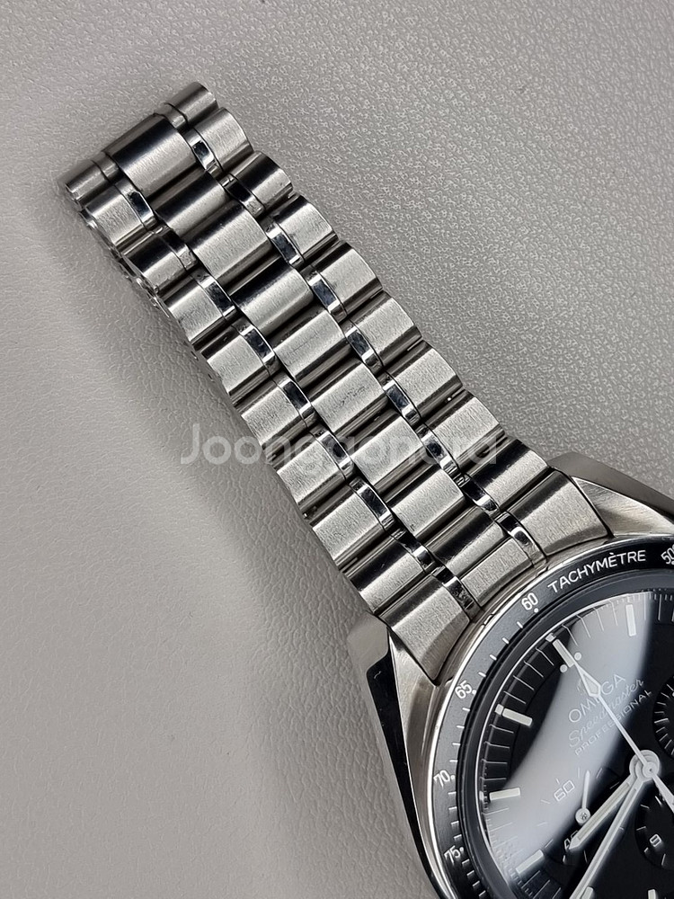 오메가 스피드마스터 문워치 사파이어 (2022.9 신촌 현대백화점)--8