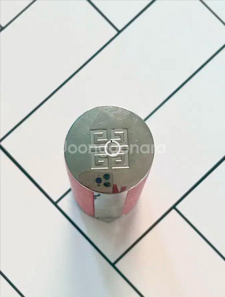 지방시 르 루즈 쉬어 벨벳 N36 벨벳 매트 립스틱 신민아립스틱 레드립--9