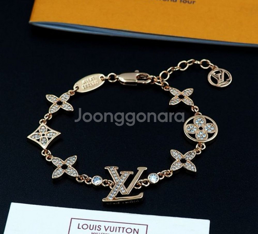 루이비통 이딜 블라썸 멀티 모티브 팔찌--3