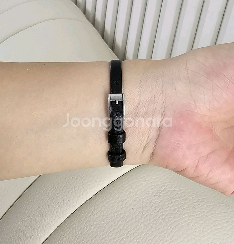 구찌 은장 여성 3900L 가죽 시계 손목시계 여자 팔찌--2