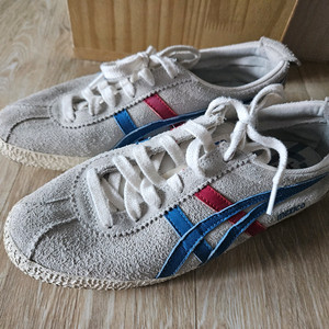 클래식 스니커즈 오니츠카 타이거 245