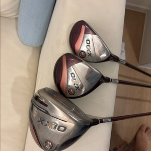 젝시오 1300k 여성용 골프채 풀세트 팝니다.