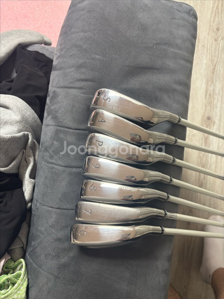 젝시오 1300k 여성용 골프채 풀세트 팝니다.--2