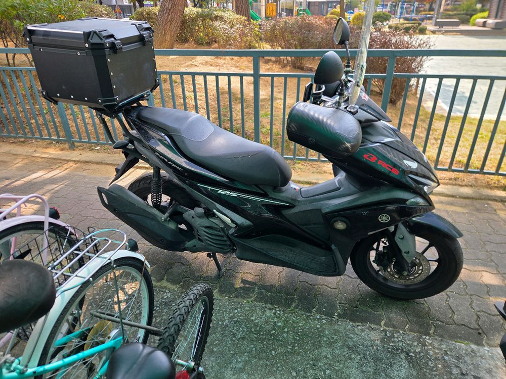 야마하 에어록스 125 스쿠터 17년식 이미지