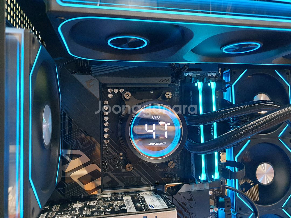 미사용 ) 9800X3D & RTX5070TI 컴퓨터--6