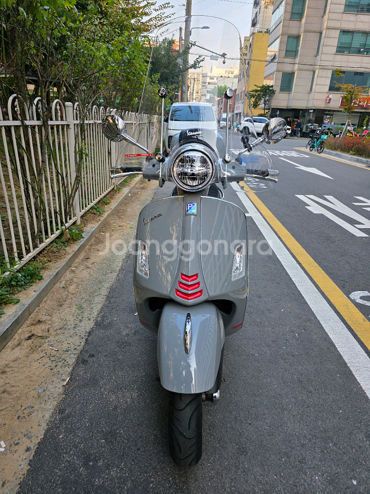 베스파 GTS300 22년식 판매합니다--0
