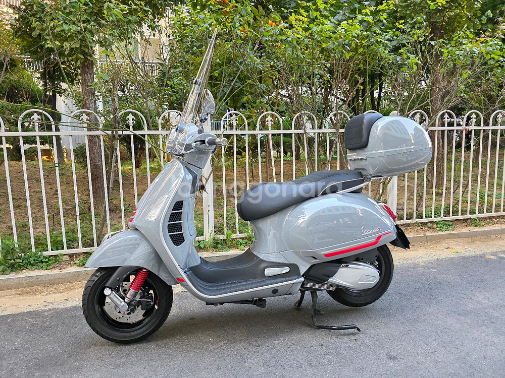 베스파 GTS300 22년식 판매합니다--3