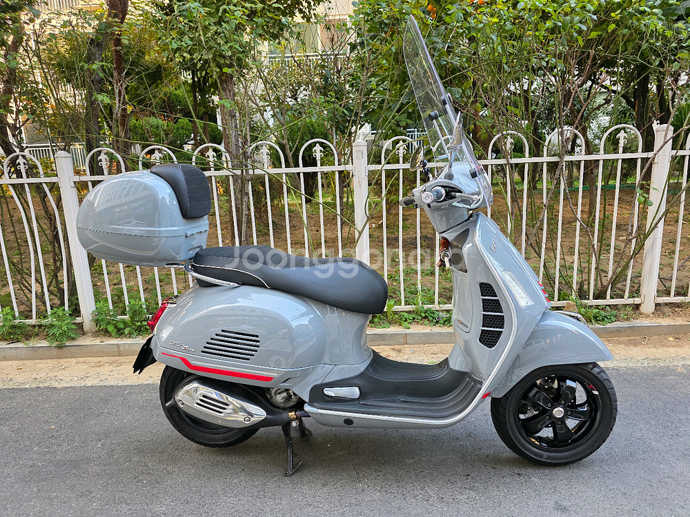 베스파 GTS300 22년식 판매합니다--4