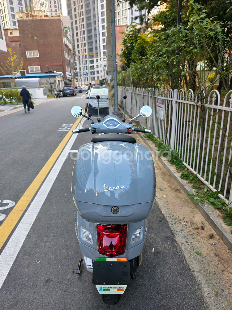 베스파 GTS300 22년식 판매합니다--1