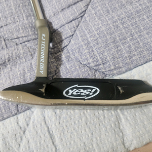예스 캘리 PO.1 퍼터 33인치 판매합니다