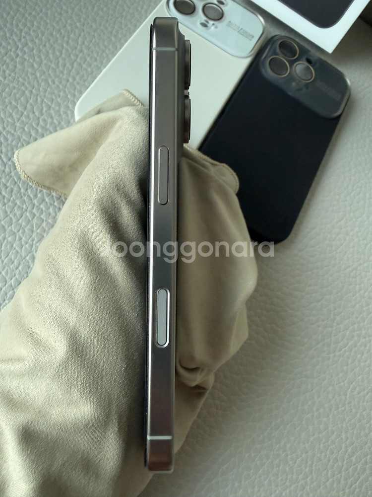 (교신가능)아이폰16 Pro 네츄럴 256GB 팝니다--2