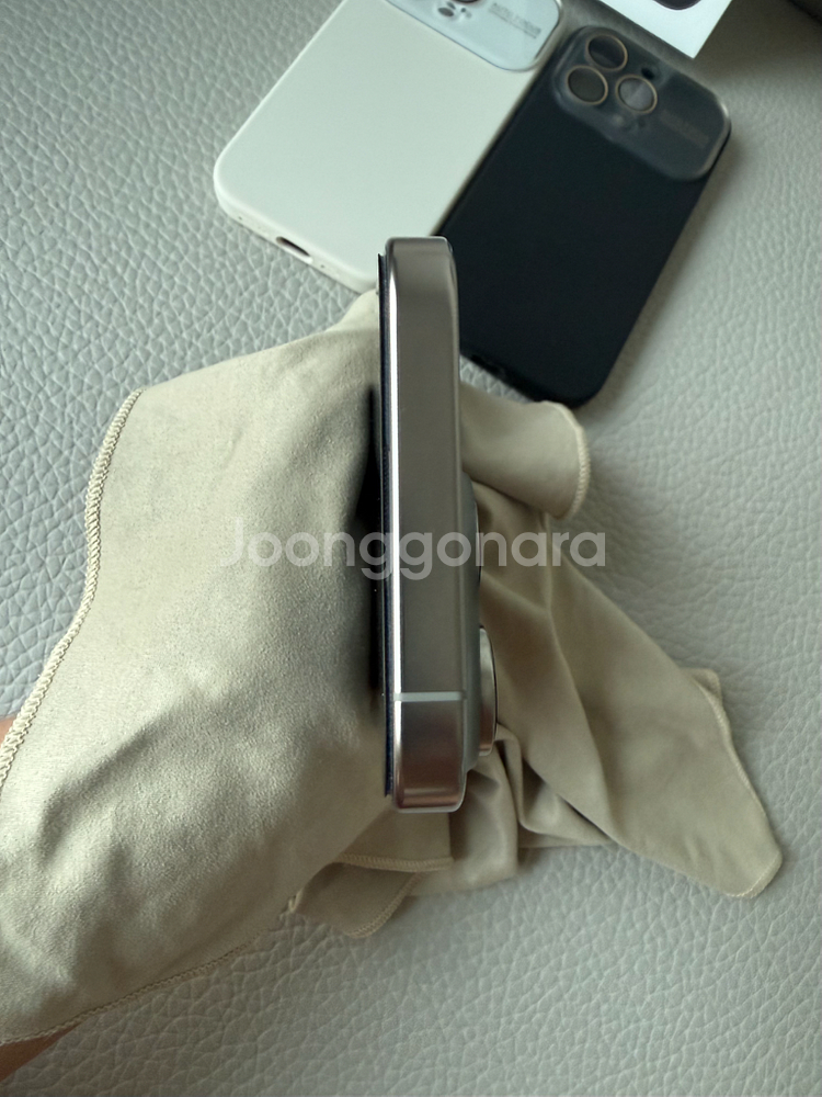 (교신가능)아이폰16 Pro 네츄럴 256GB 팝니다--3