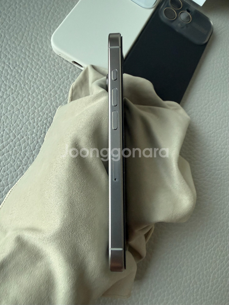 (교신가능)아이폰16 Pro 네츄럴 256GB 팝니다--4