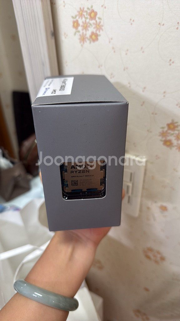 AMD 라이젠7 9800X3D CPU--1