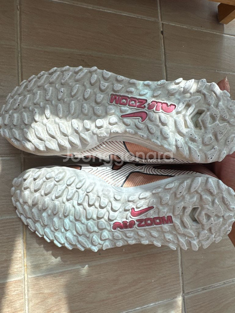 나이키 풋살화 200사이즈--3