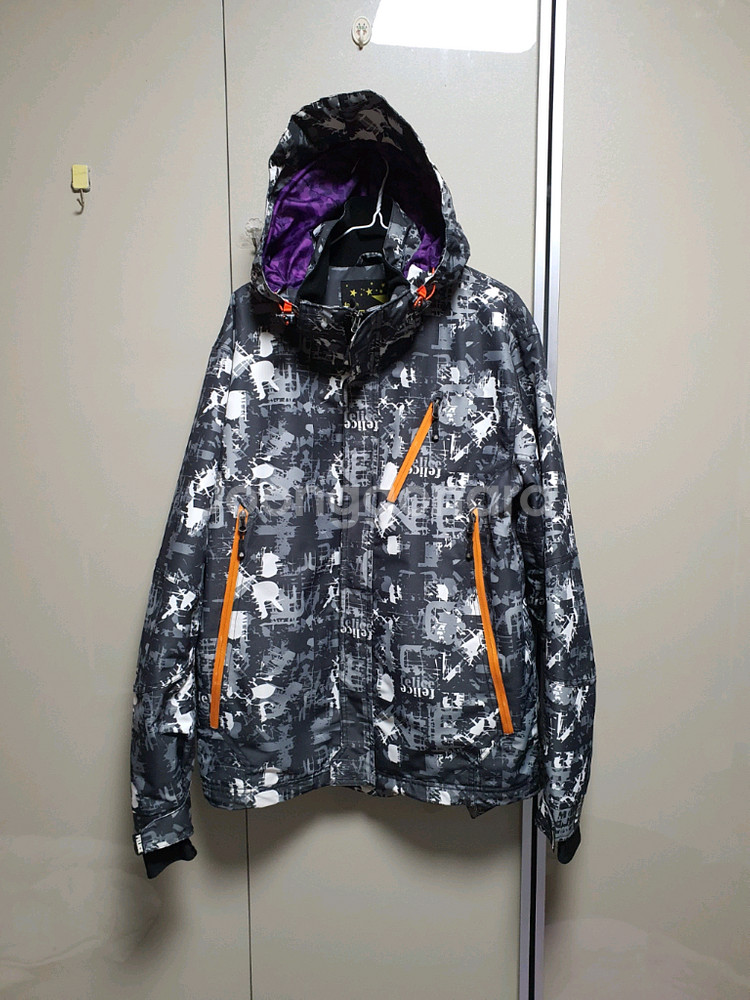 펠리체 보드복자켓(m)/1.5만원--0