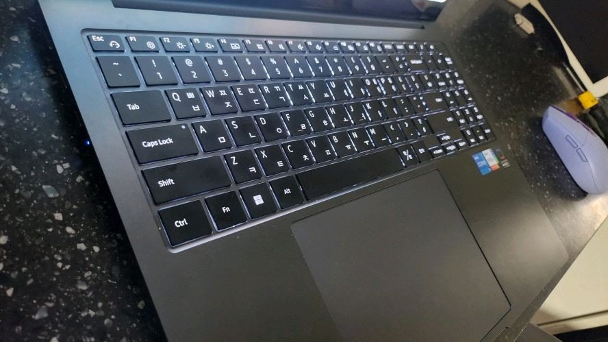 삼성 갤럭시북 프로3/초고화질 아몰레드2X 이미지