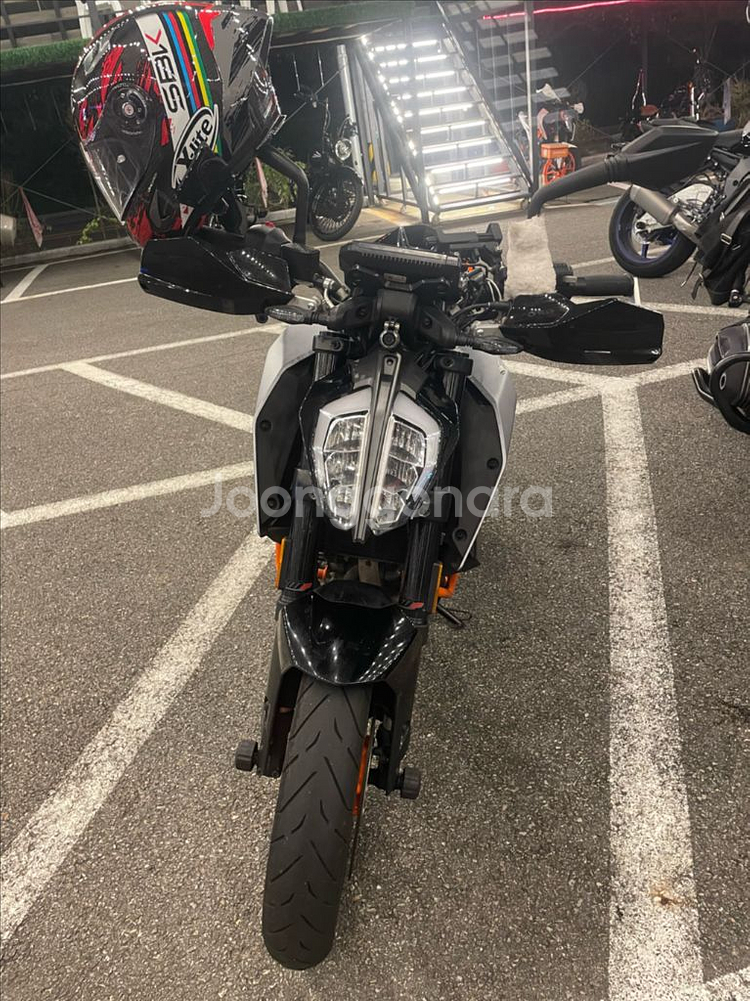 듀크390 22년식--0