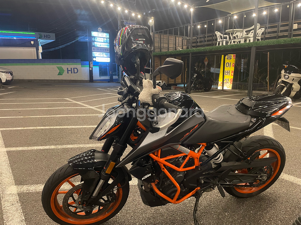 듀크390 22년식--2