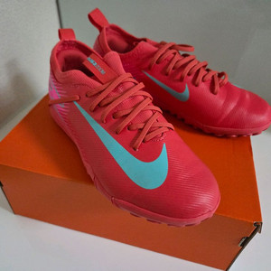 머큐리얼 베이퍼 아카데미 주니어 TF 235 사이즈