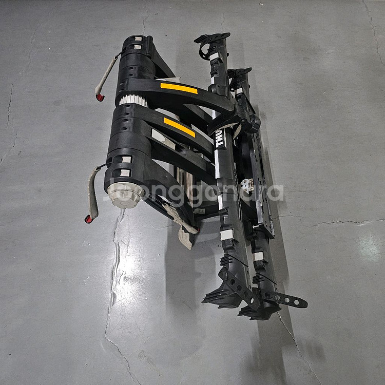 툴레 9003 차량용 자전거 거치대 판매합니다.--3