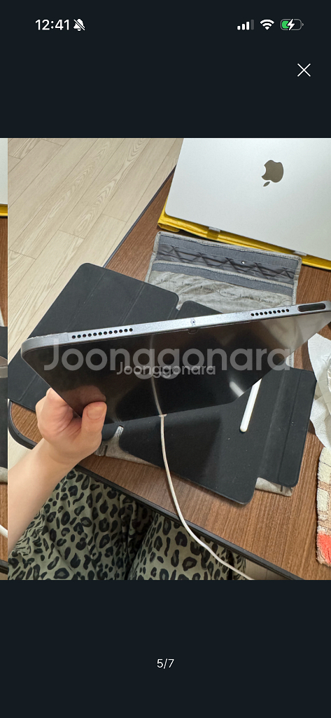 아이패드에어 5세대 64GB + 애플펜슬2세대/충전기/케이스/거치대--4