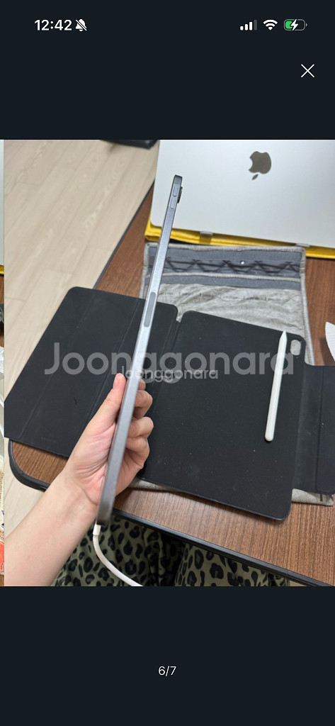 아이패드에어 5세대 64GB + 애플펜슬2세대/충전기/케이스/거치대--5