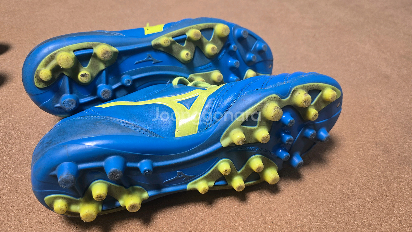 미즈노 모렐리아 네오 AG 축구화 255mm--2