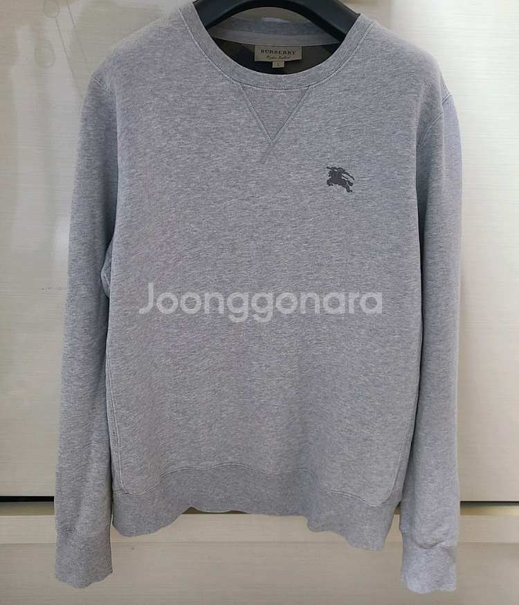 버버리 맨투맨 아카이브구찌루이비통디올톰브라운스톤로로피아나--2