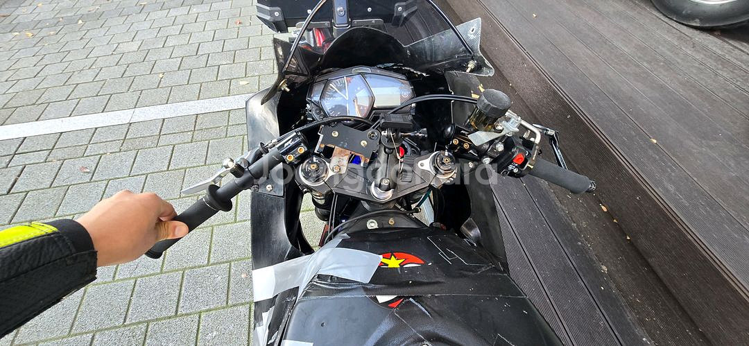 r3 16년식 레이스 머신 판매합니다--3