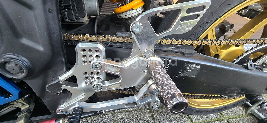 r3 16년식 레이스 머신 판매합니다--7