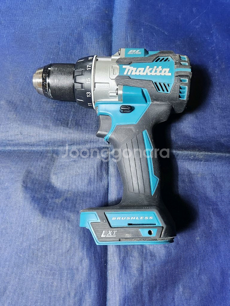 마끼다 18v 충전해머드릴 DHP489 본체 팝니다--0