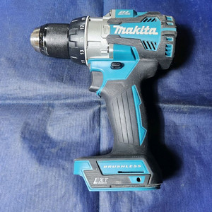 마끼다 18v 충전해머드릴 DHP489 본체 팝니다