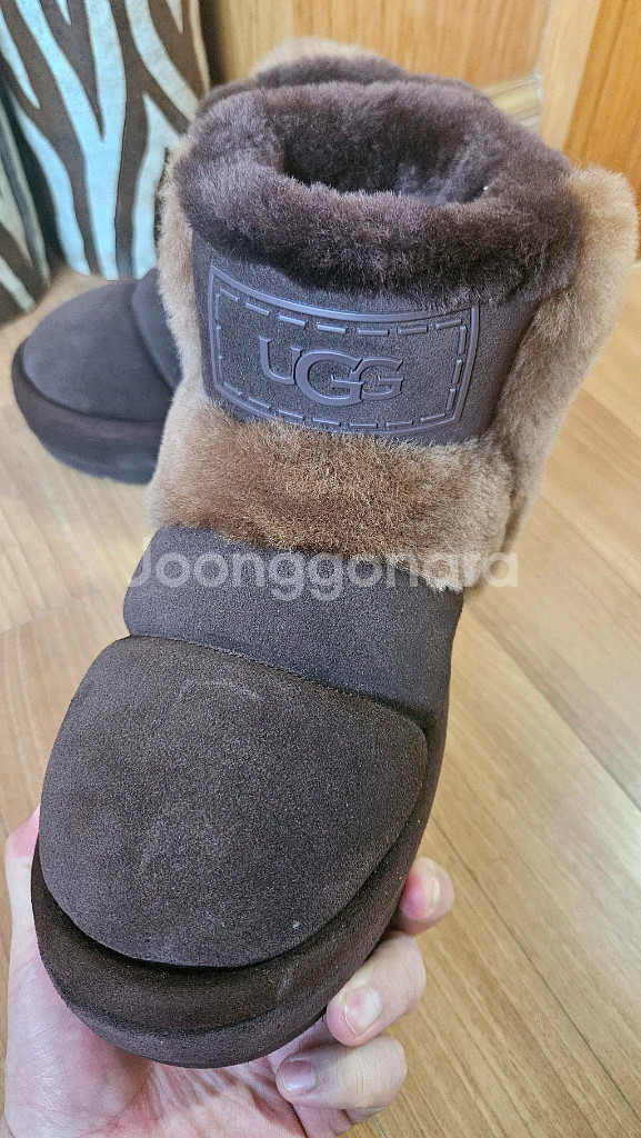 UGG 어그 칠라피크 번트 시더 220--3