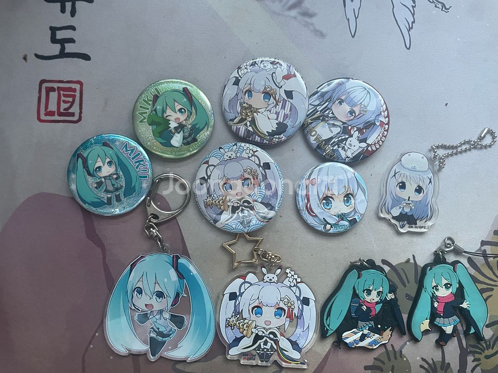 하츠네 미쿠 유키 미쿠 굿즈 모음 (뱃지/키링)--0