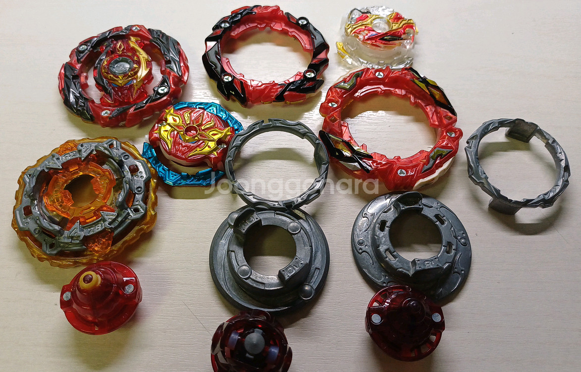 베이블레이드 버스트 스프리건 세트 판매합니다--6