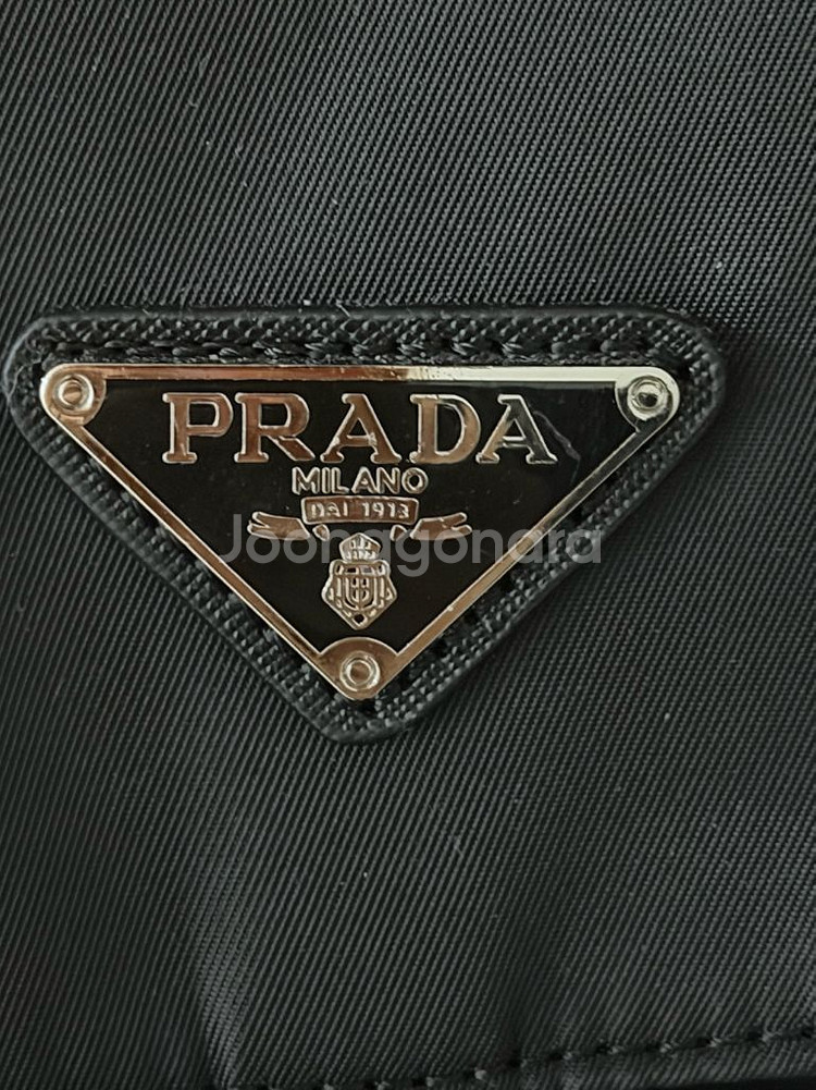 프라다 나일론 백팩 새상품--2