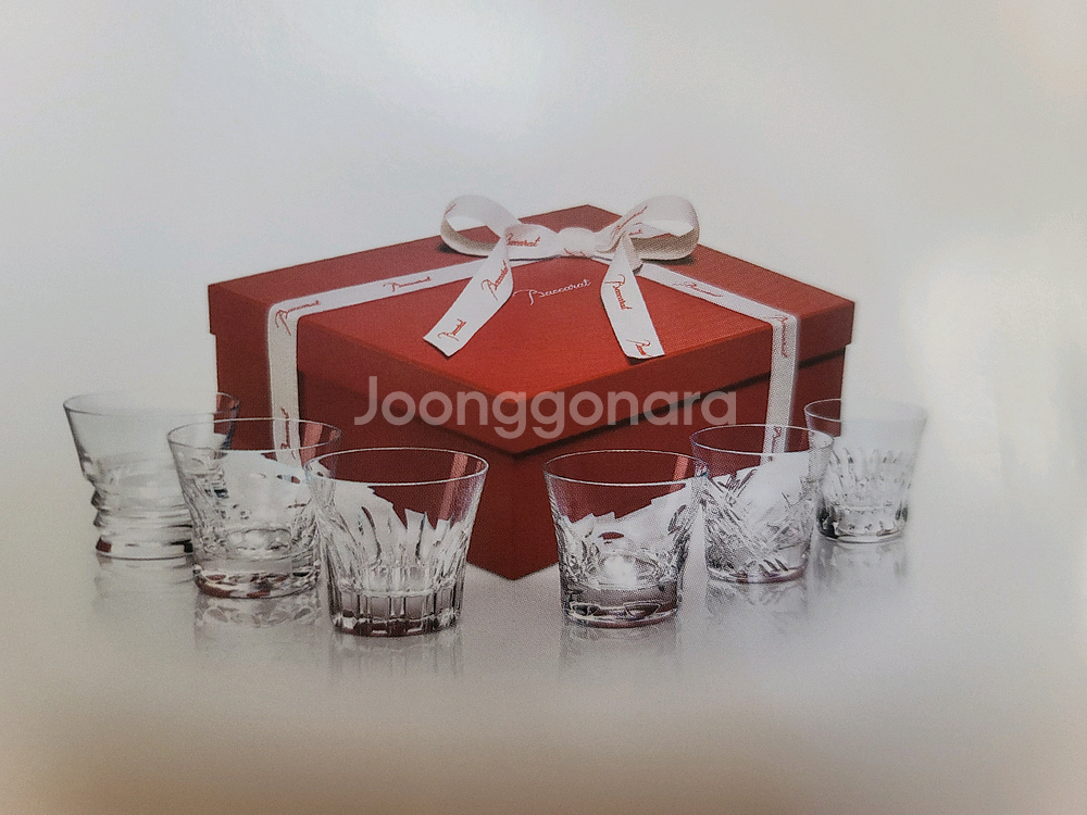 바카랏(Baccarat) 에브리데이 클래식 컬렉션 미사용 판매--0