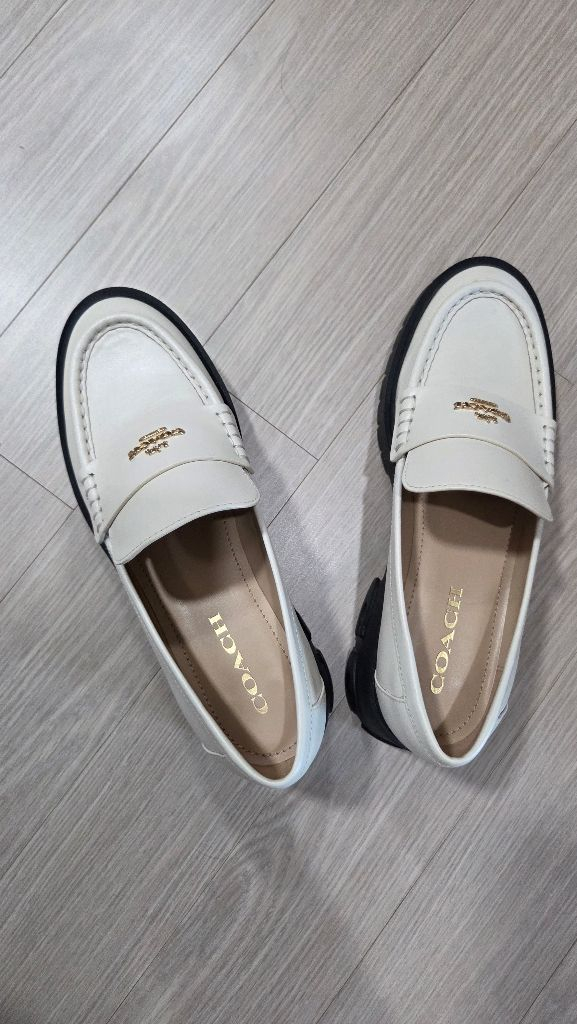 (새상품)코치 로퍼 245~250사이즈(7.5)--1