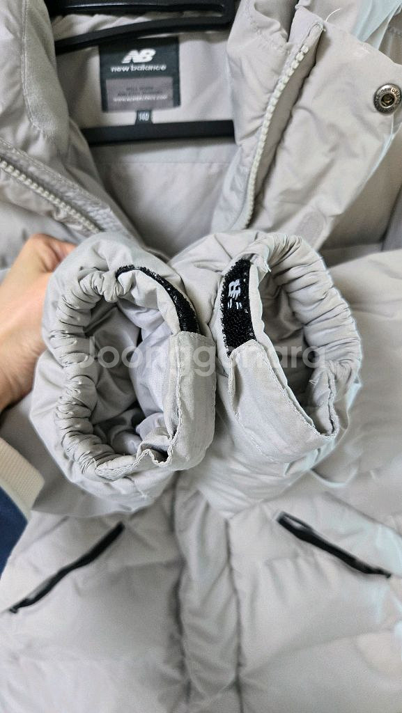 뉴발란스 키즈 롱패딩 연그레이 140--3