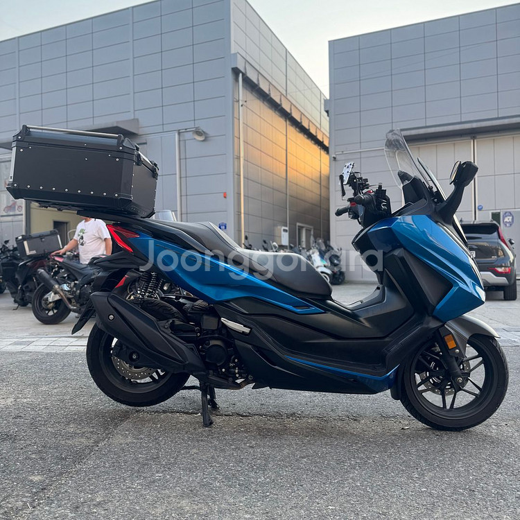 혼다 포르자350 24년식 2만5천km 배달셋팅 바이크 판매합니다--1