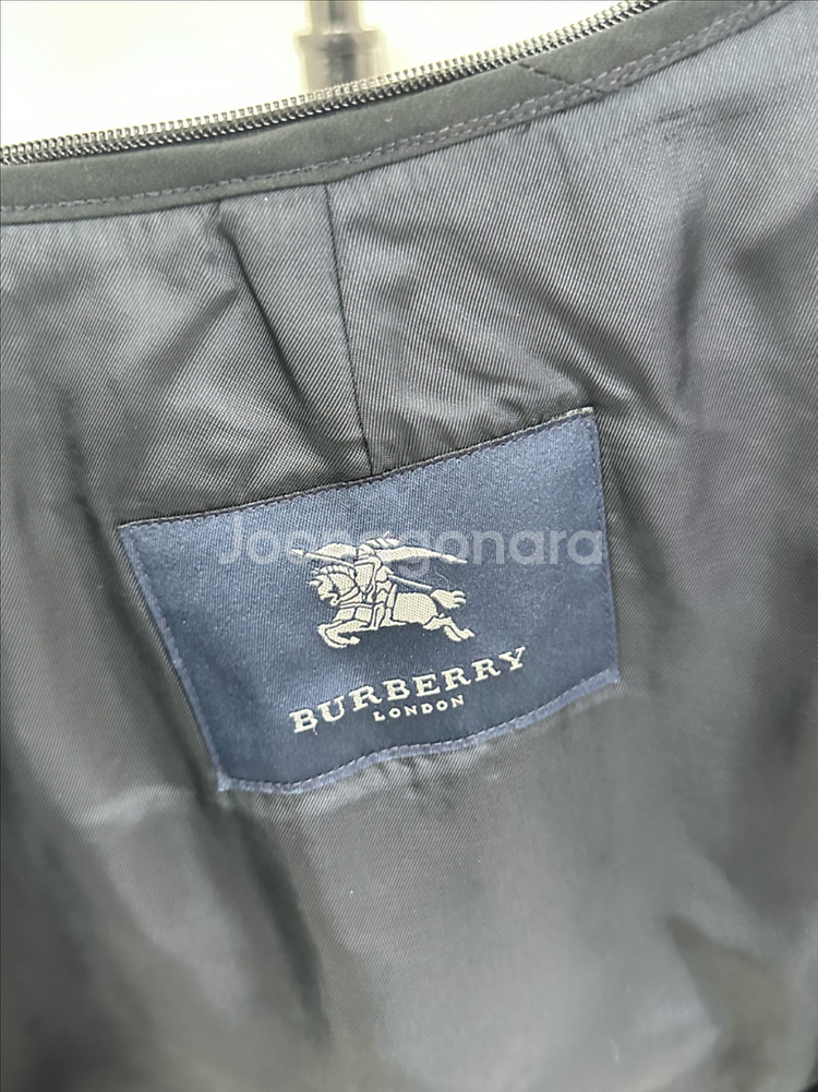 버버리 트렌치 코트 내피--4