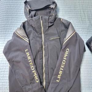시마노 리미티드프로 동계 낚시복 XL