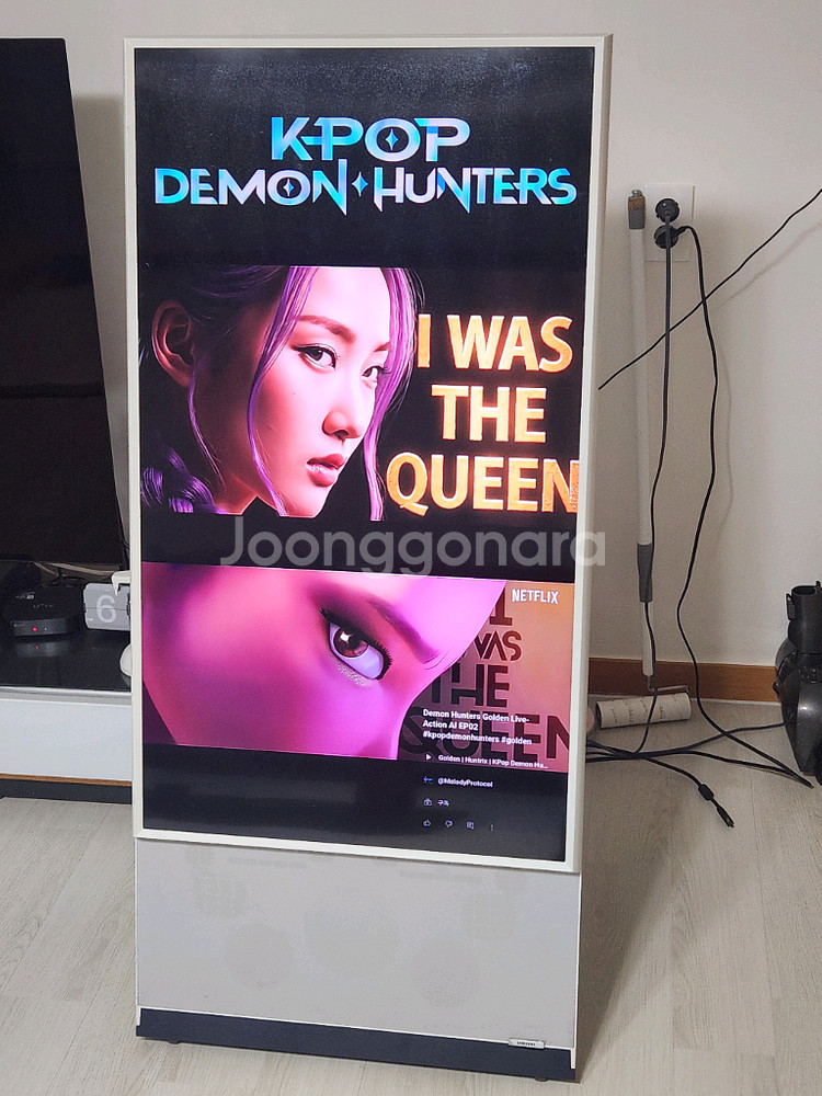 삼성 더 세로 QLED TV 이지무빙힐키트포함 판매합니다--0